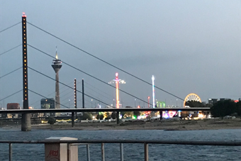 Duesseldorf_Rhein_Kirmes_LLR