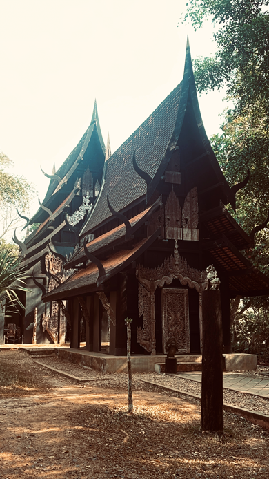 Baan-Dam_28