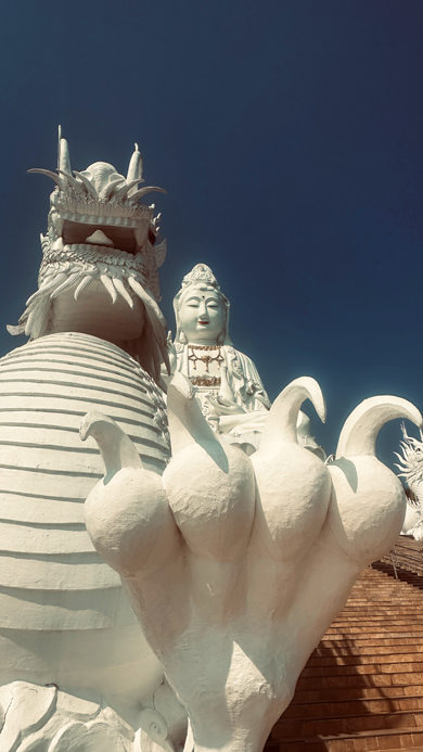 Chiang-Rai-Roter-Tempel_9
