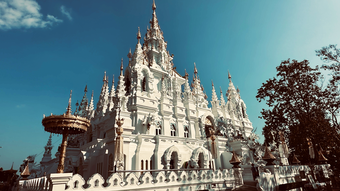 Loha-Prasat-Sri-Mueang-Pong_3
