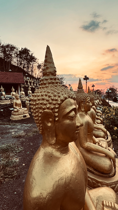 Pakse_Goldener-Buddha10